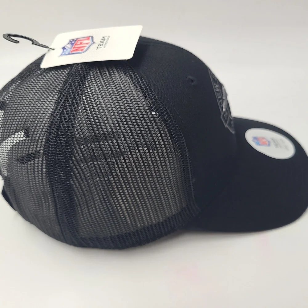 New England Patriots Hat Adjustable Trucker Mesh NFL Team Apparel Black Logo Men